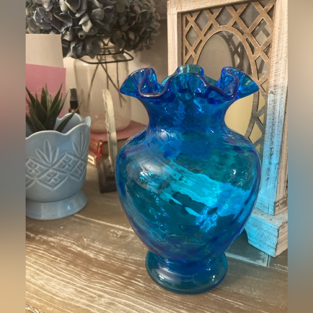 Vintage Fenton Turquoise Blue Glass Vase: Mid-Century